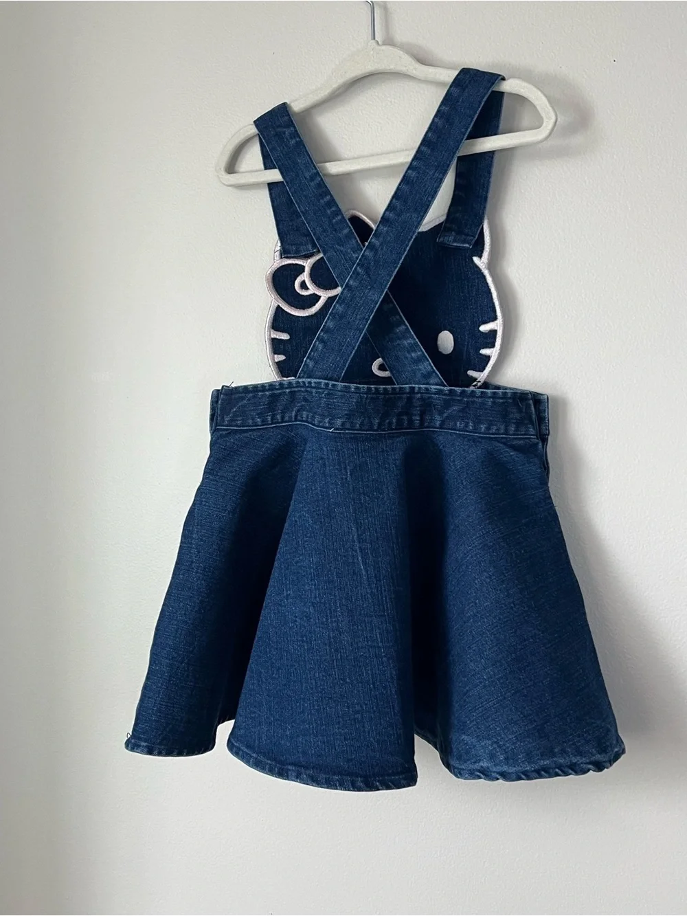 Sanrio Girls 3T Hello Kitty Dark Denim Jumper Dress Pink Embroidered Bib CUTE